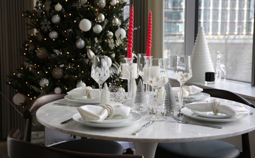 8 Water Street apartment table with Christmas décor design